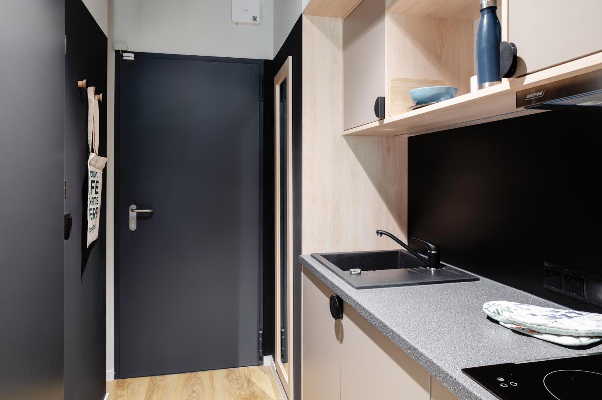 Chillout Dorm Warszawa Aparthotel ภายนอก รูปภาพ