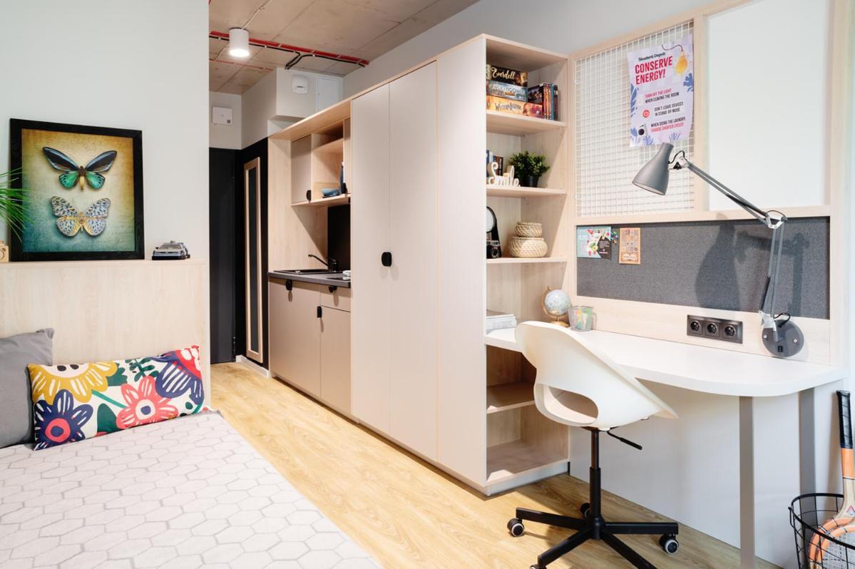 Chillout Dorm Warszawa Aparthotel ภายนอก รูปภาพ